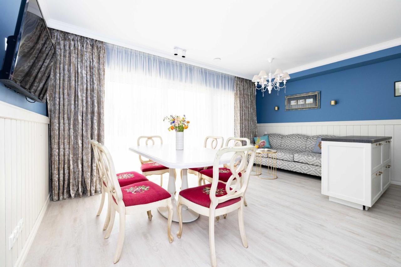 Summer Breeze House, By Cohost * Palanga
