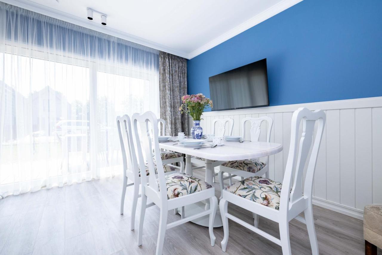 Summer Breeze House, By Cohost Apartment