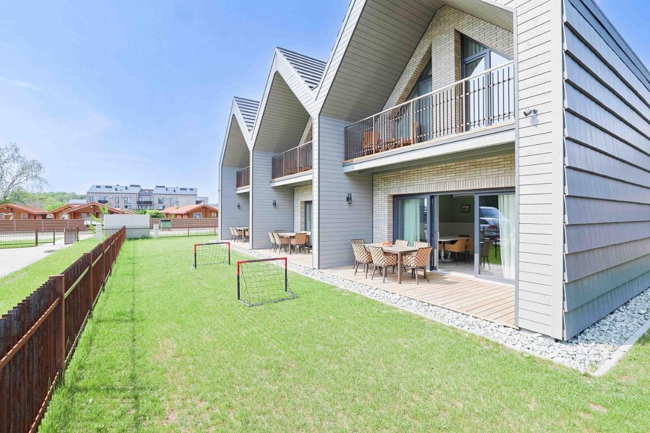Summer Breeze House, By Cohost *